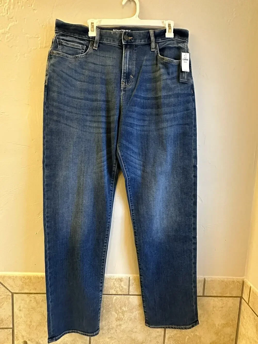 NWT Banana Republic Travel Mens 35x34 Blue Straight Fit Flex Stretch Denim Jean